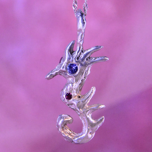 Colgante Hypocampus con piedras