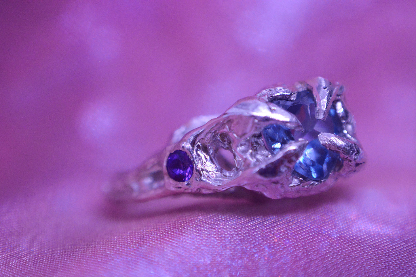 Anillo Crystalia
