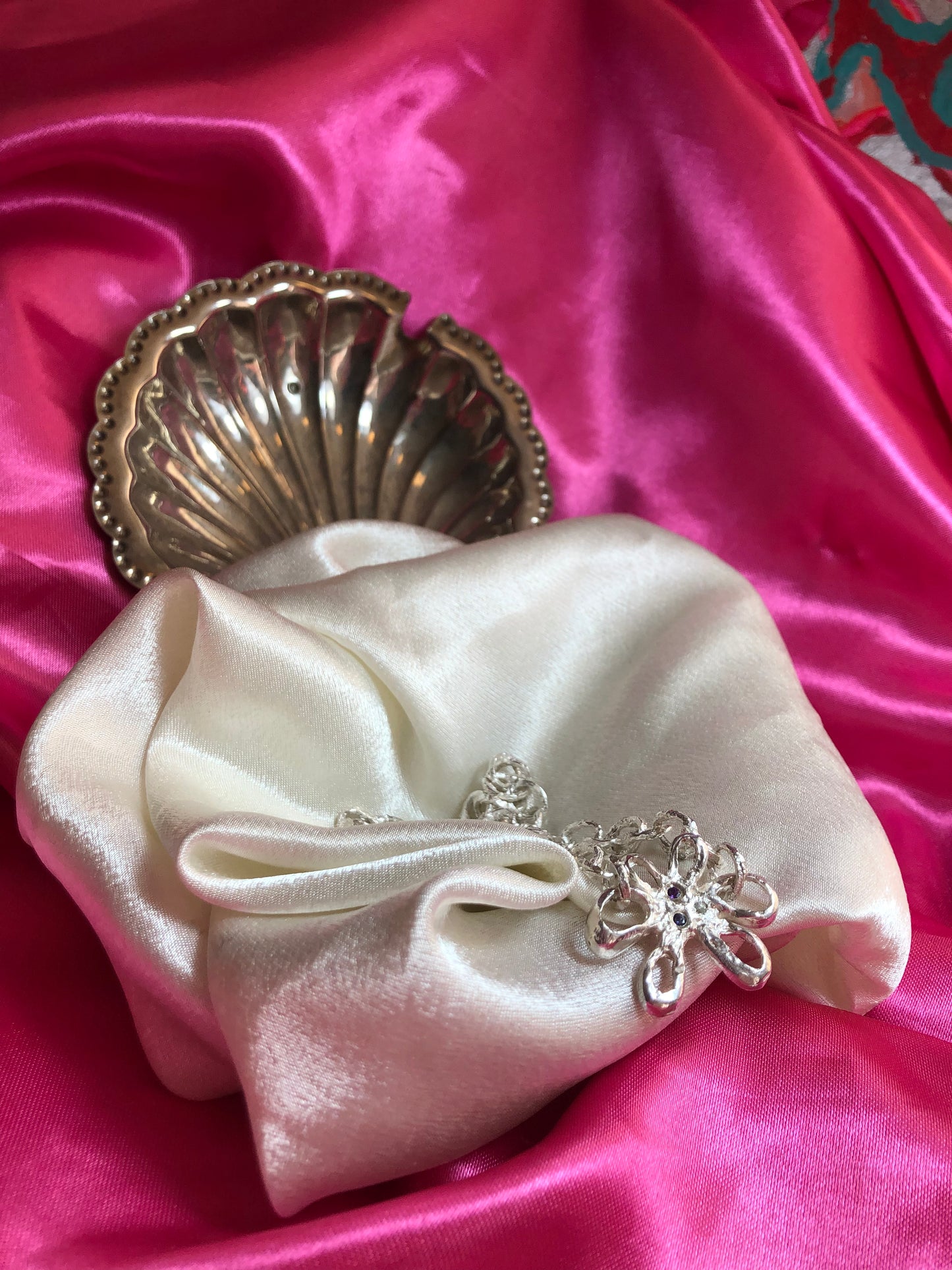 Cadena Floralis grand (a pedido)