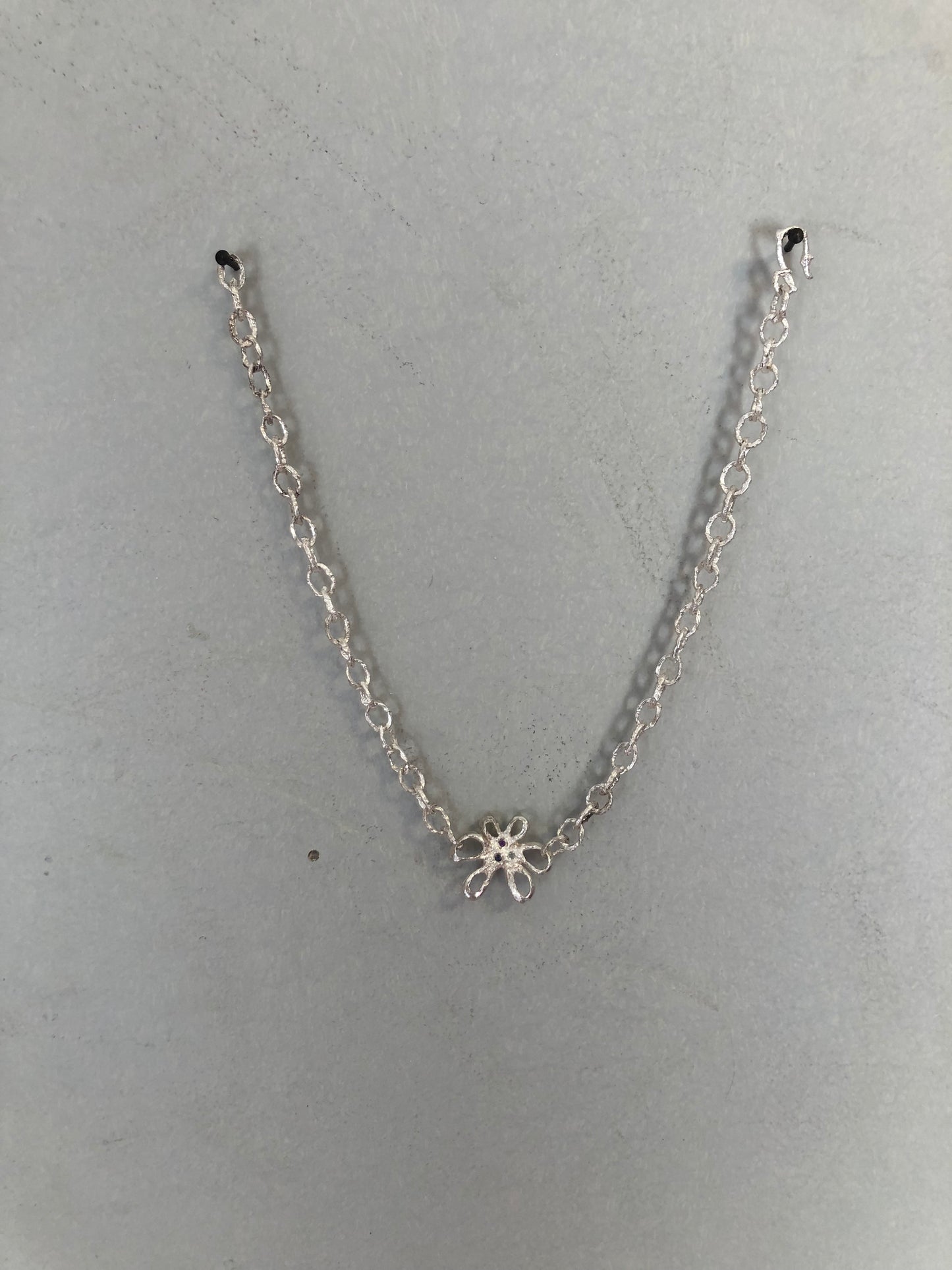 Cadena Floralis grand (a pedido)