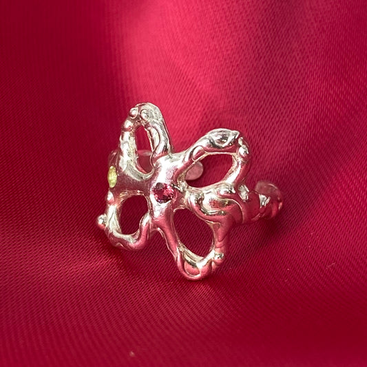 earcuff pluthea con piedras (a pedido)