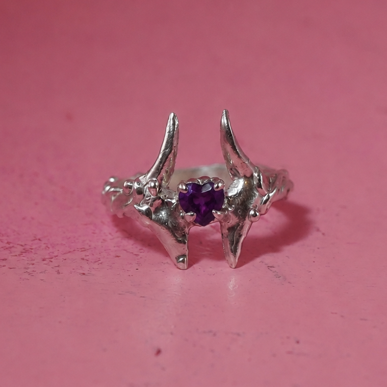 Anillo Nargylia III amatista