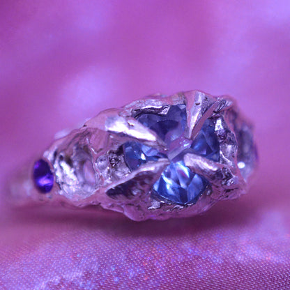 Anillo Crystalia