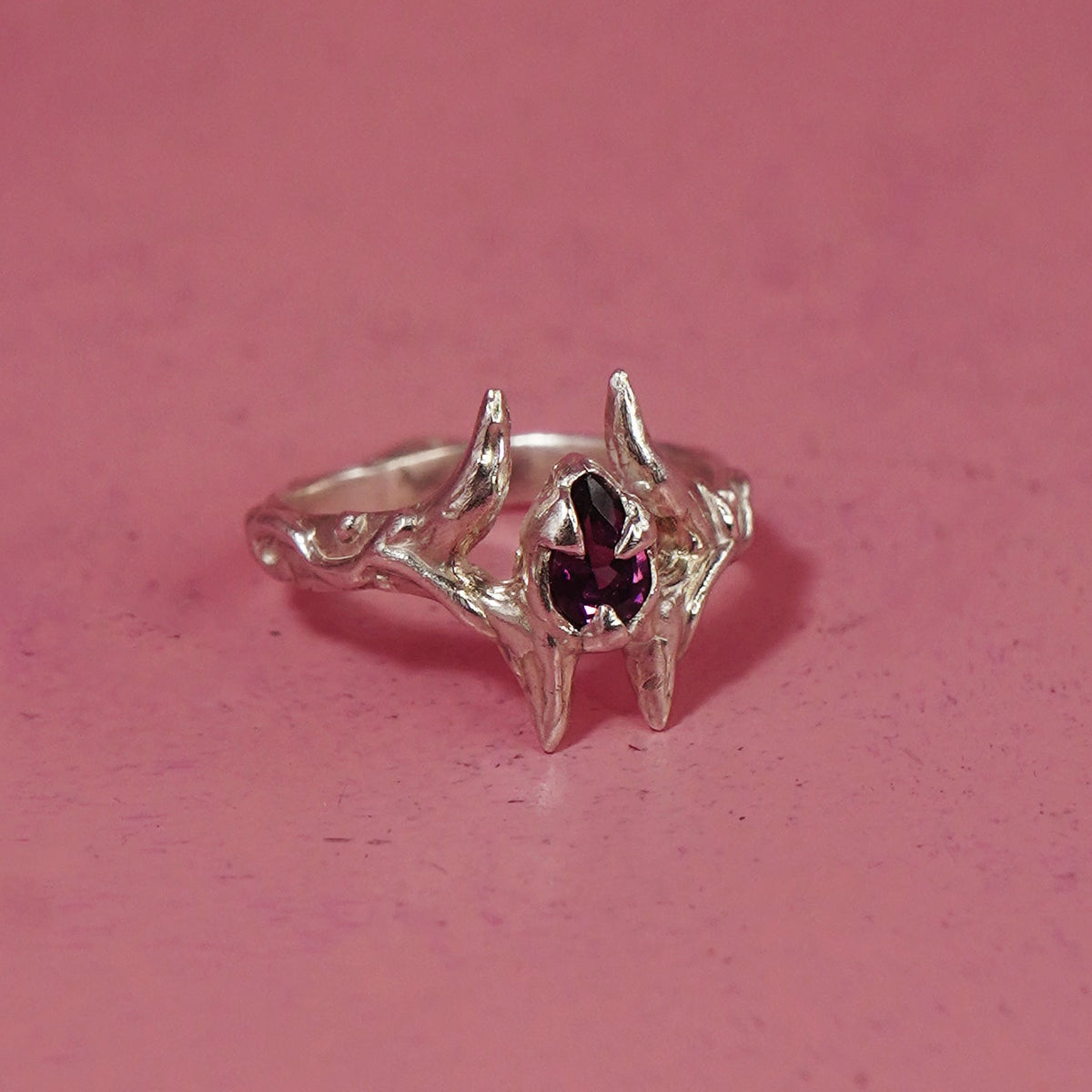 Anillo Nargilya I granate