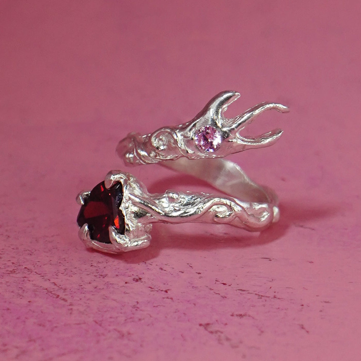 Anillo Sagyria Sacra (a pedido)
