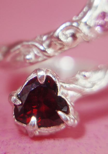 Anillo Sagyria Sacra (a pedido)