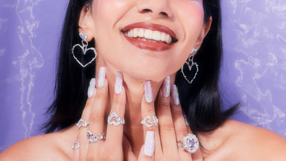 Anillo Queen granate (a pedido)