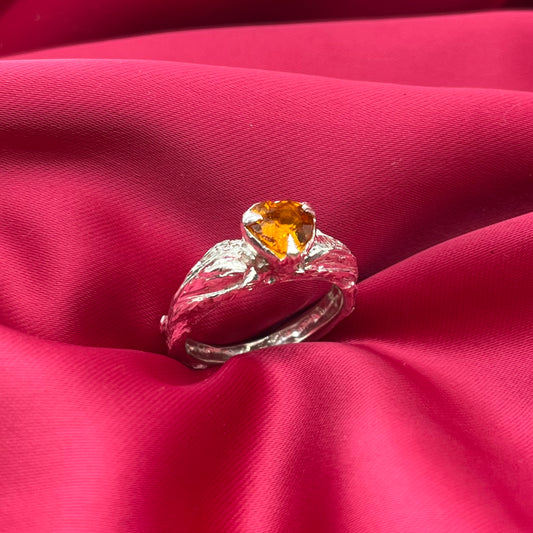 Anillo corazón alado con citrino